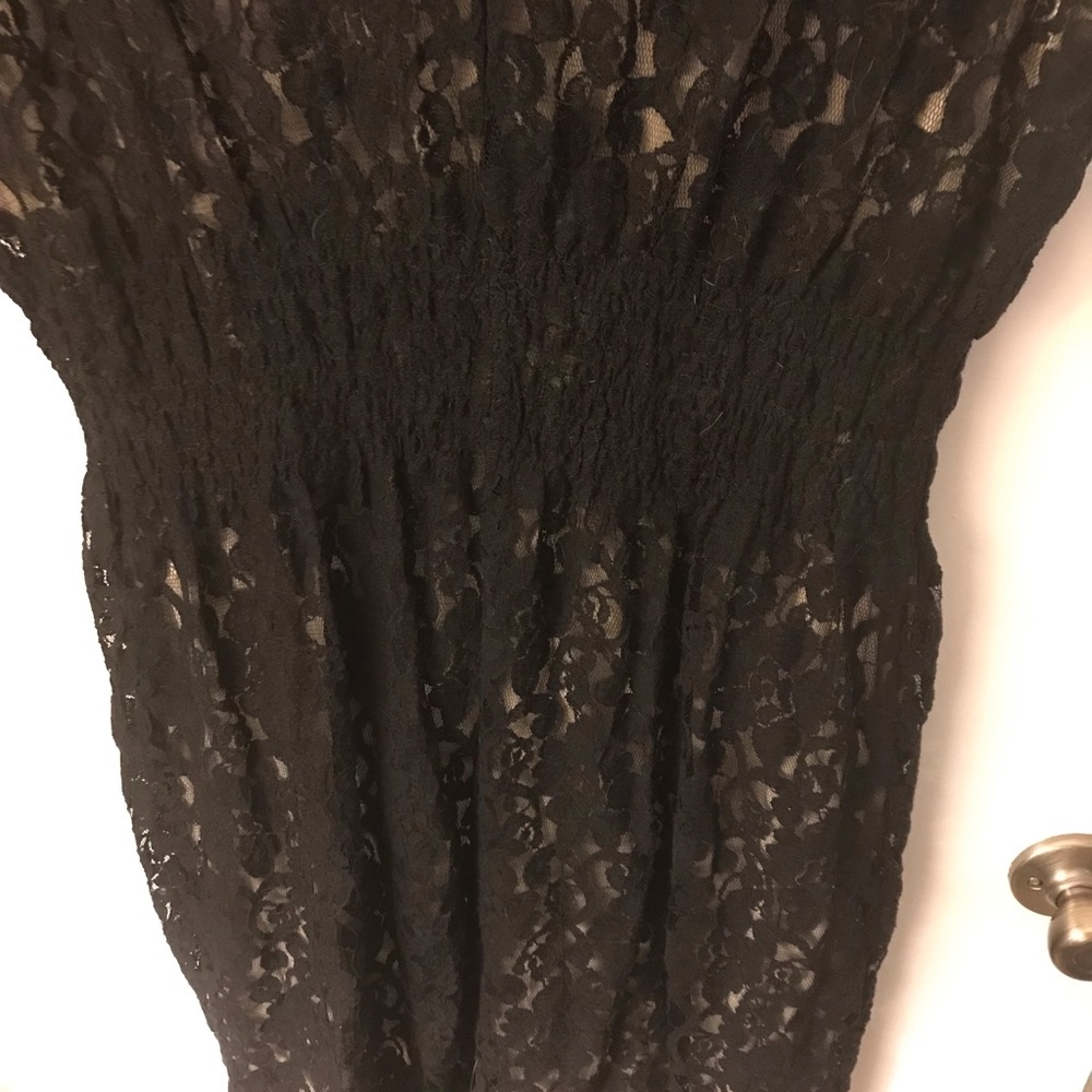 Black Nude Underlay Lace Dress with Waist Cinching - Picture 7 of 7